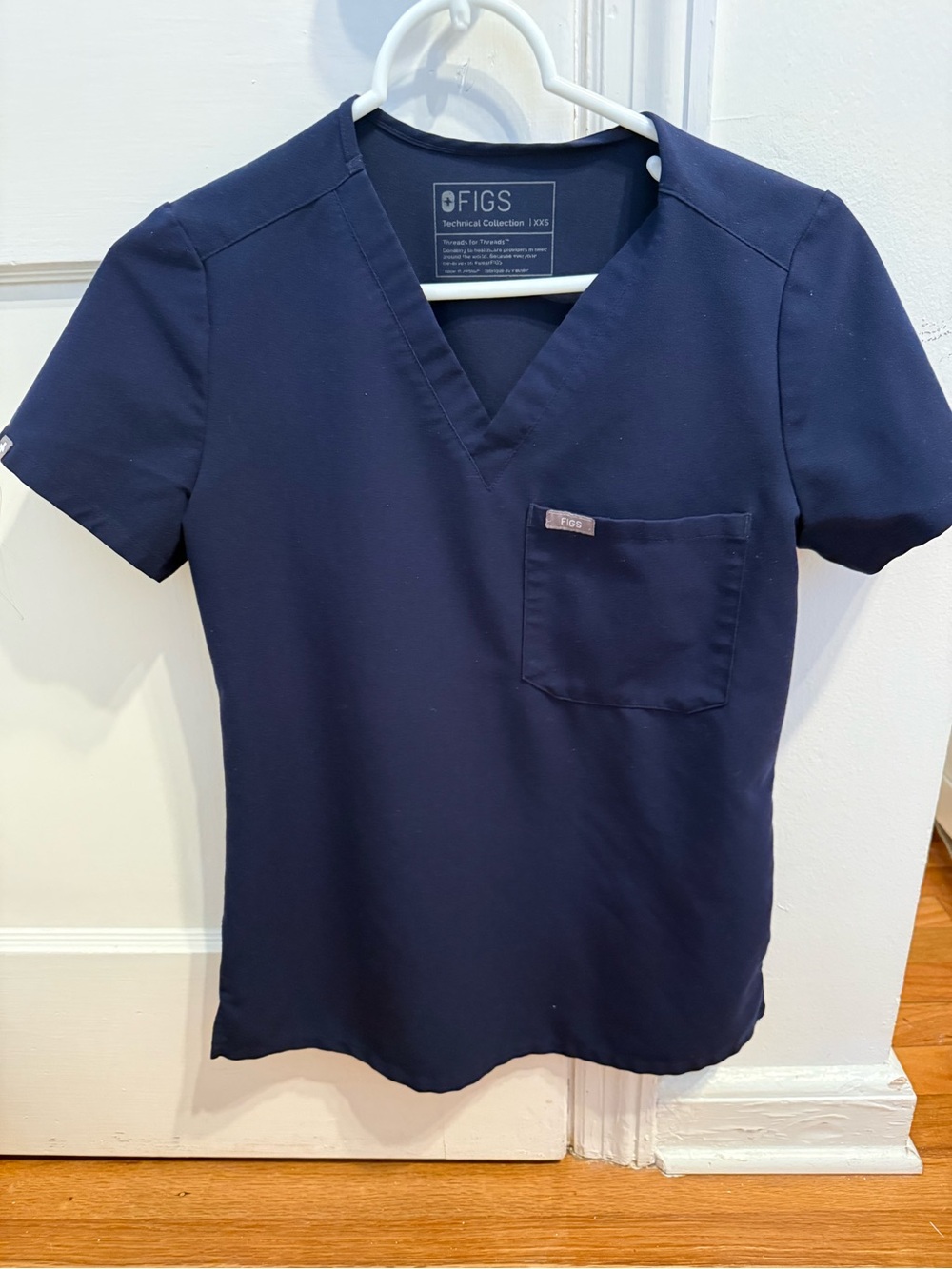FIGS Catarina Scrub Top Womens XXS NAVY